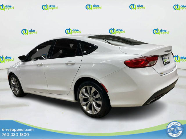 Used 2015 Chrysler 200 S FWD image 8
