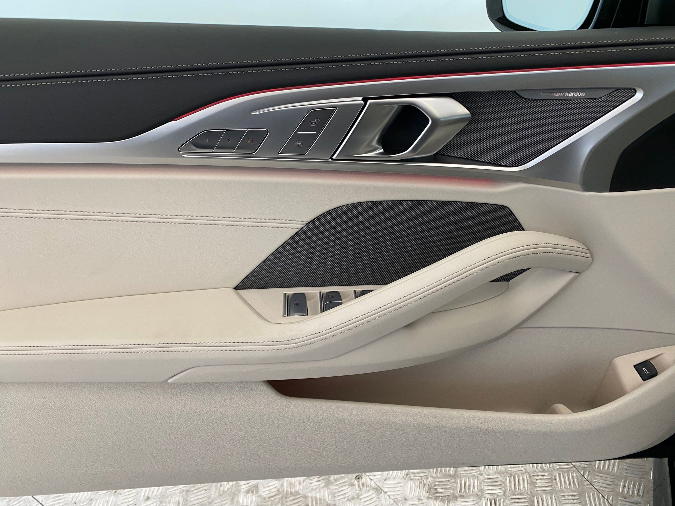 New 2026 BMW 840i xDrive Convertible w/ Comfort Seating Package image 12