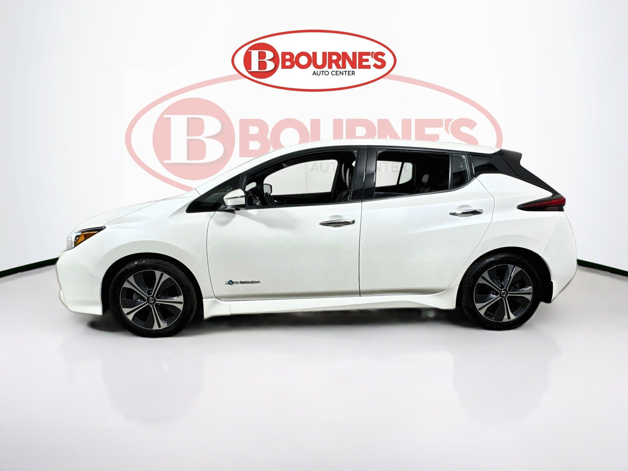 Used 2018 Nissan Leaf SL w/ SL Technology Package FWD image 8