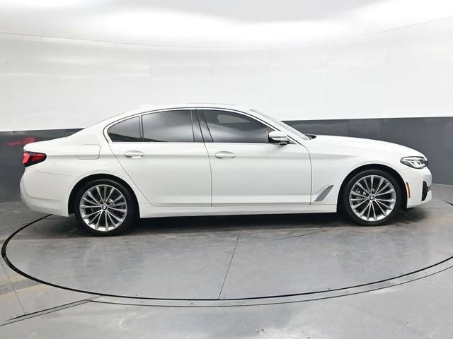 Used 2023 BMW 530i w/ Convenience Package image 3