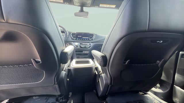 New 2026 Chrysler Pacifica Select AWD/4WD image 24