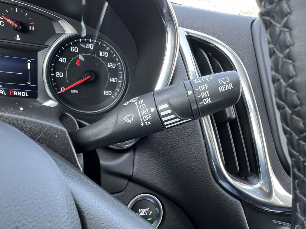Used 2023 Chevrolet Equinox LT AWD/4WD image 23