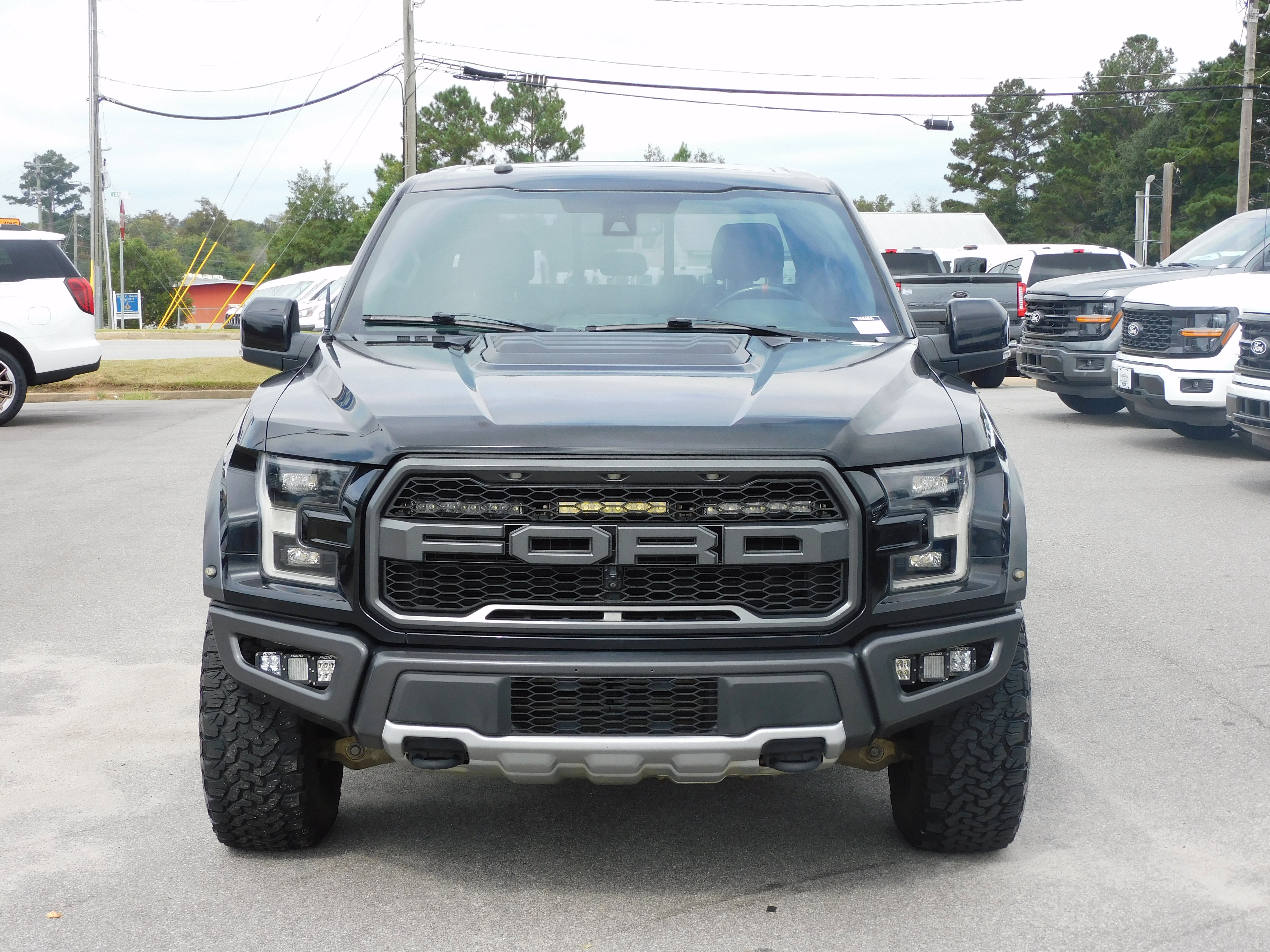 Used 2018 Ford F150 Raptor w/ Equipment Group 802A Luxury image 3