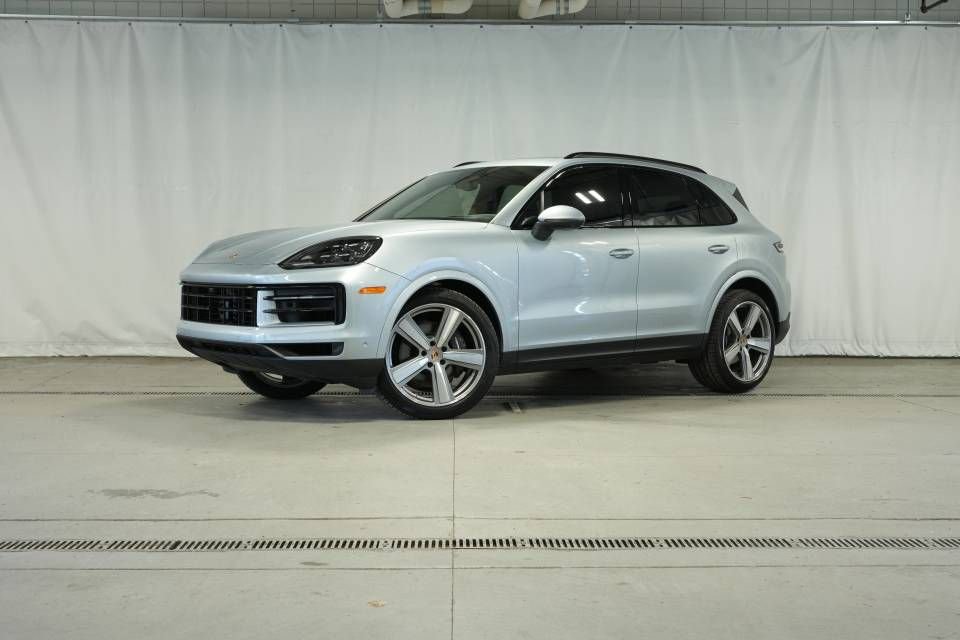 New 2026 Porsche Cayenne image 1