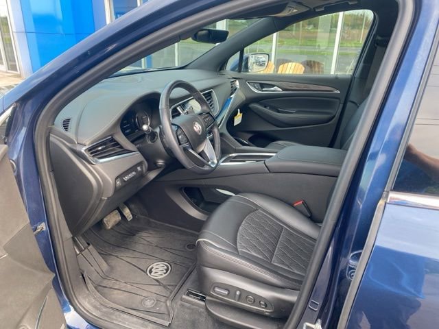 Used 2022 Buick Enclave Avenir w/ LPO, Floor Liner Package AWD/4WD image 8