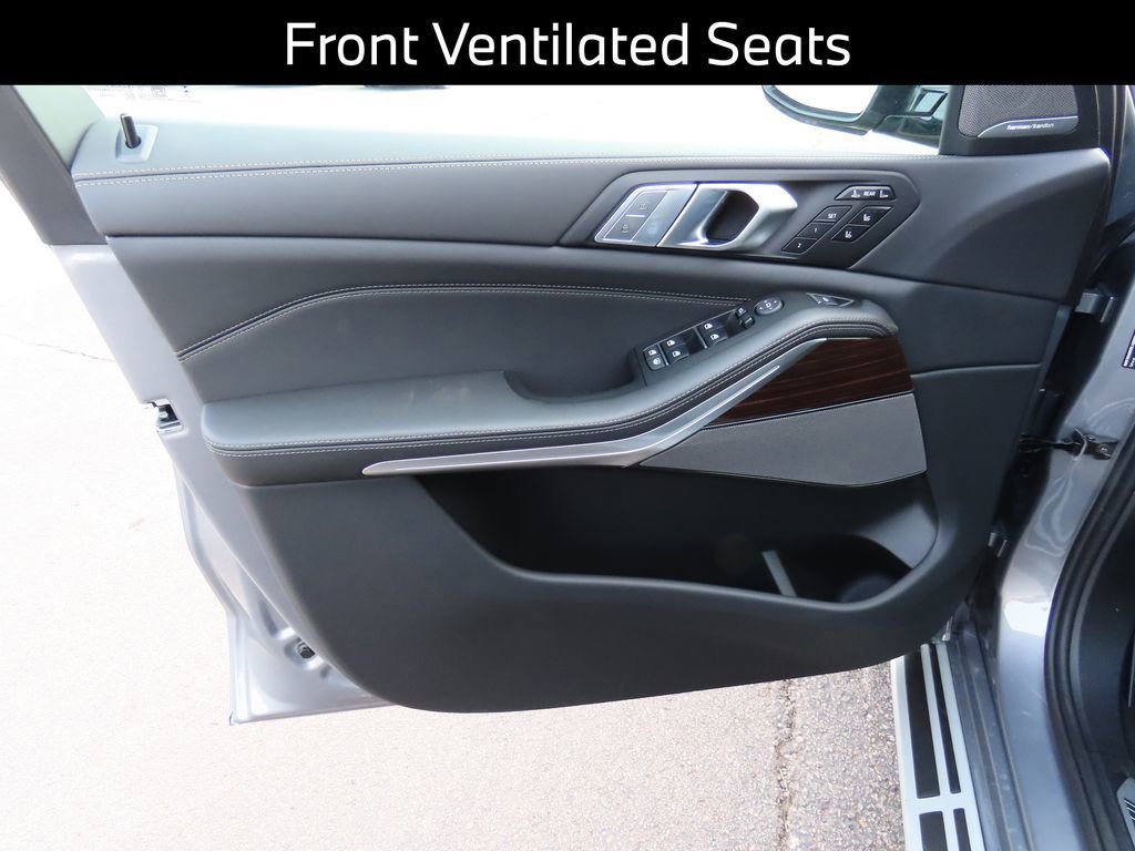 New 2026 BMW X7 xDrive40i w/ Executive Package image 27