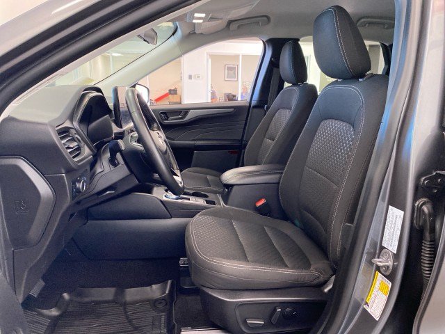 Used 2024 Ford Escape Active w/ Tech Pack #1 AWD/4WD image 16