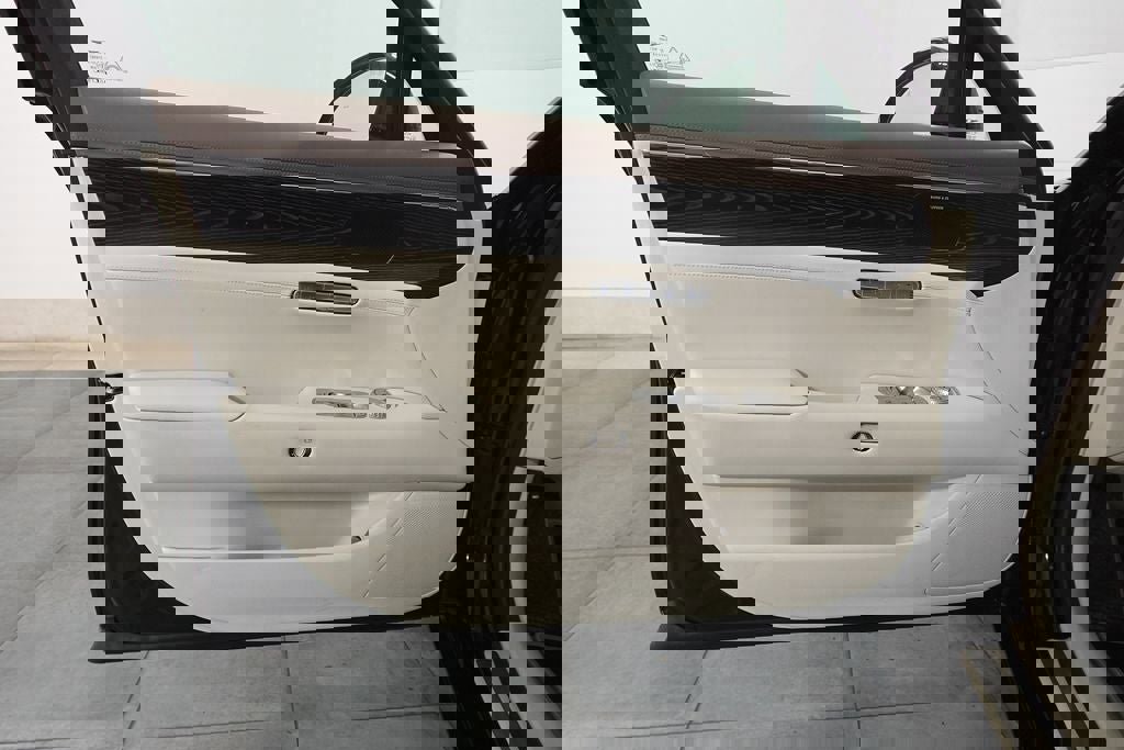 Used 2024 Genesis G90 3.5T image 24