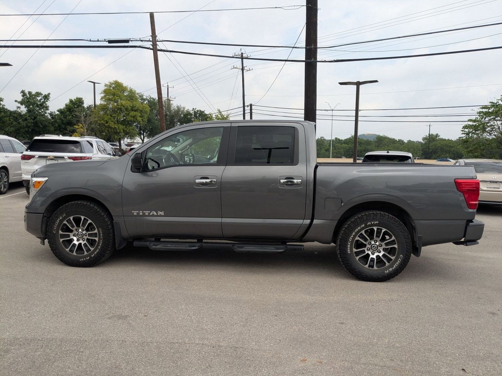 Used 2021 Nissan Titan SV w/ Accessory Utility Package RWD image 6