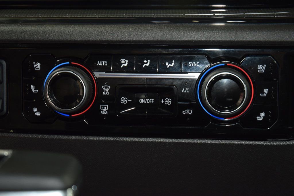 Used 2024 Chevrolet Silverado 1500 ZR2 w/ ZR2 Bison Edition image 32