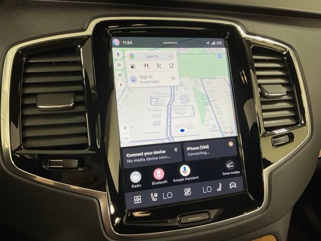 Certified 2025 Volvo XC90 B6 Plus w/ Protection Package Premier AWD/4WD image 13