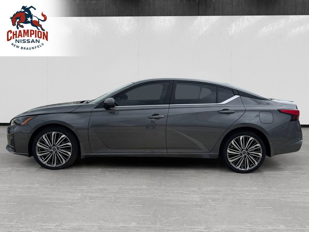 New 2026 Nissan Altima 2.5 SV w/ SV Premium Package FWD image 2