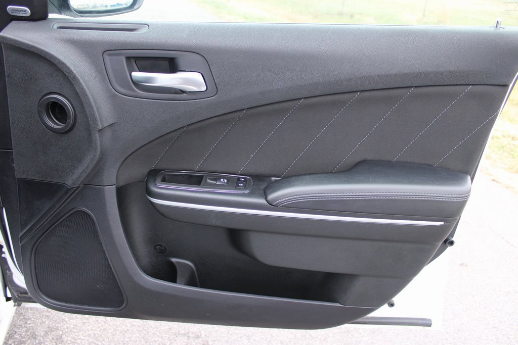 Used 2023 Dodge Charger SXT image 19