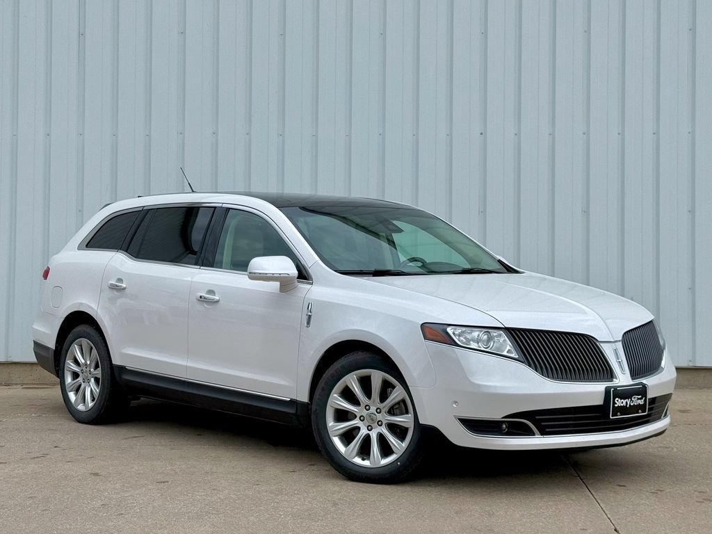 Used 2016 Lincoln MKT AWD w/ Equipment Group 201A image 8