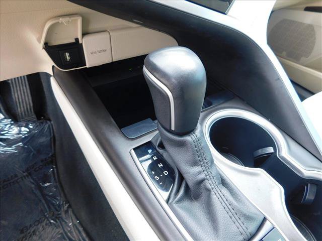 Used 2022 Toyota Camry XLE FWD image 18