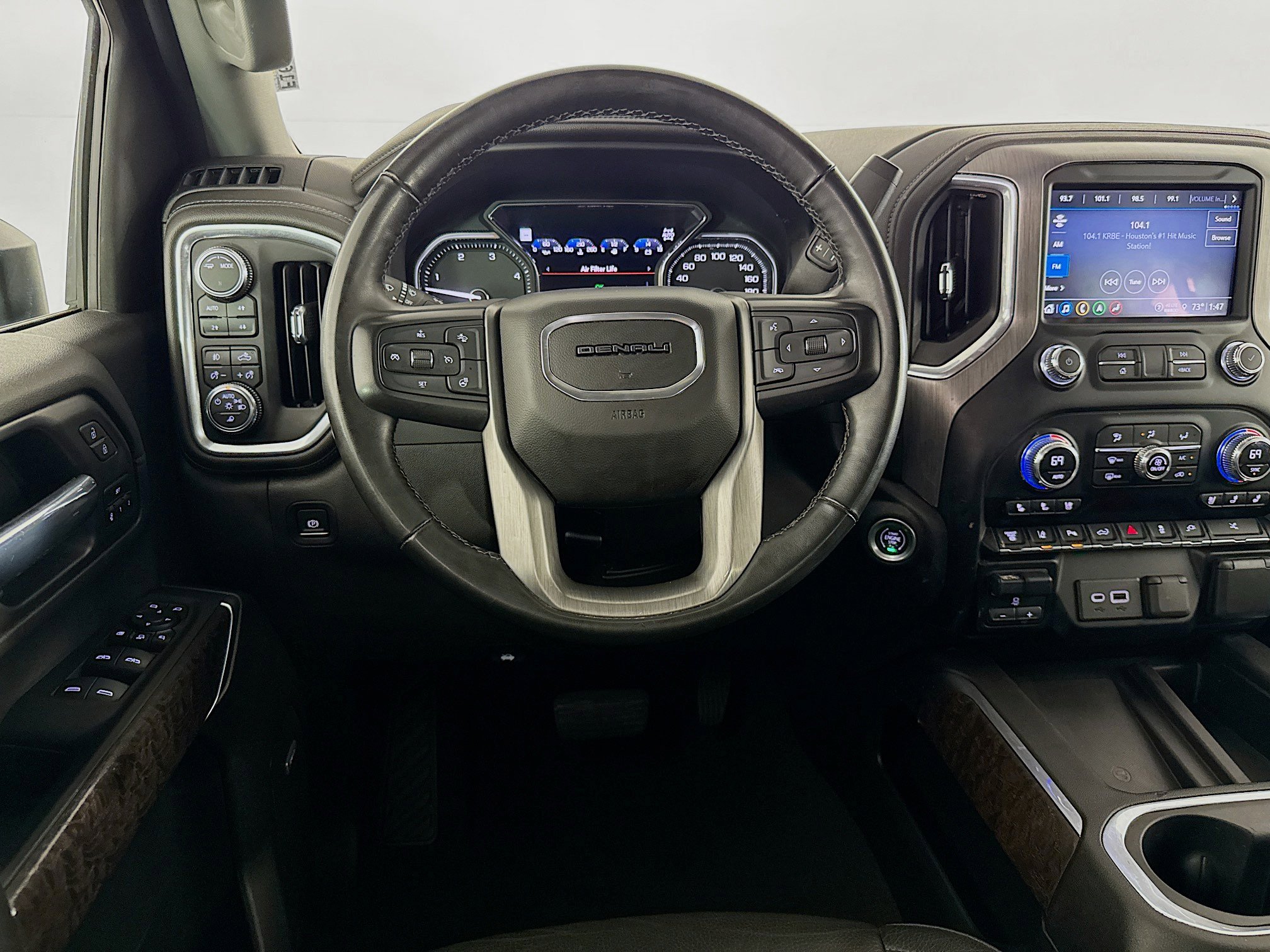 Used 2023 GMC Sierra 3500 Denali w/ Denali Ultimate Package image 16