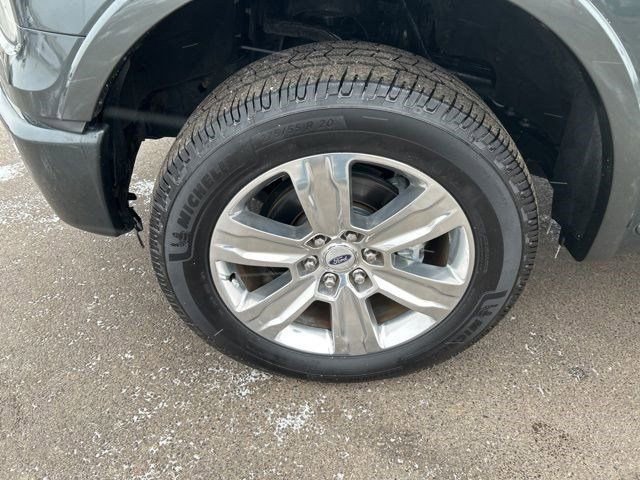 Used 2015 Ford F150 Platinum w/ Equipment Group 701A Luxury image 45