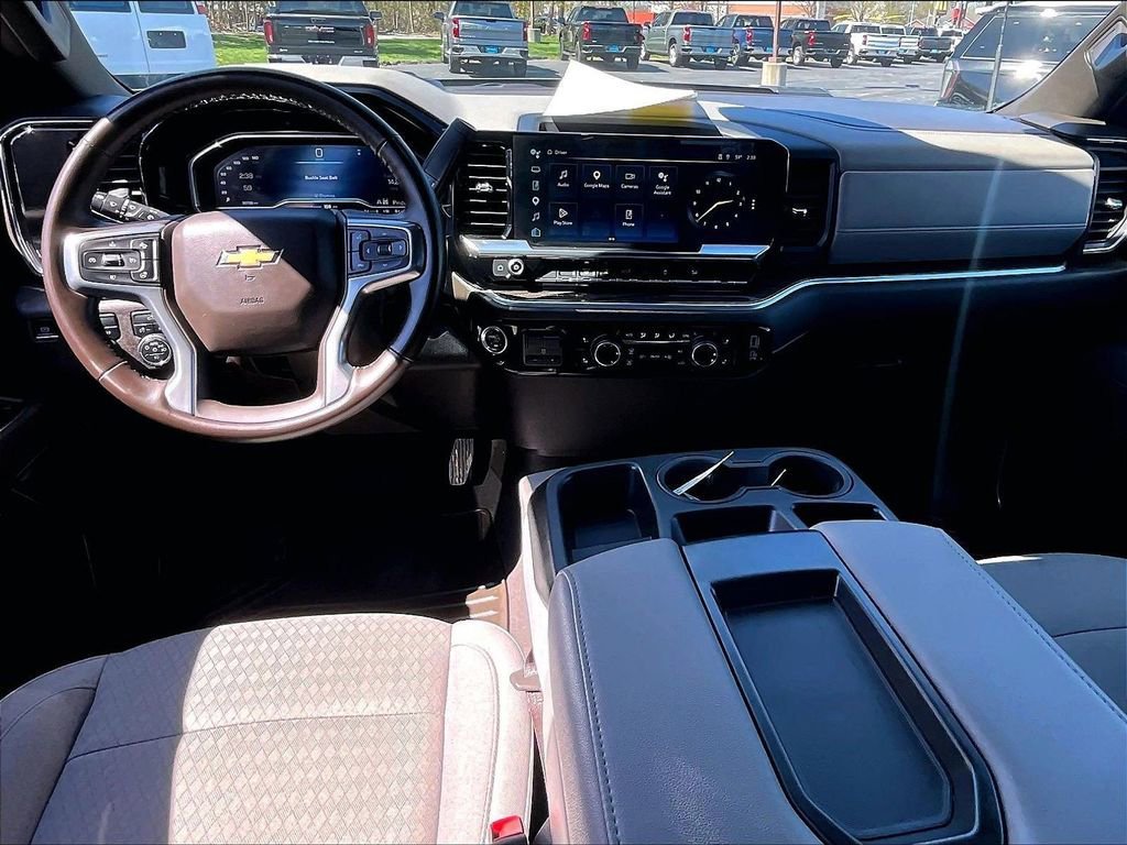 Used 2025 Chevrolet Silverado 2500 LT w/ Convenience Package AWD/4WD image 20