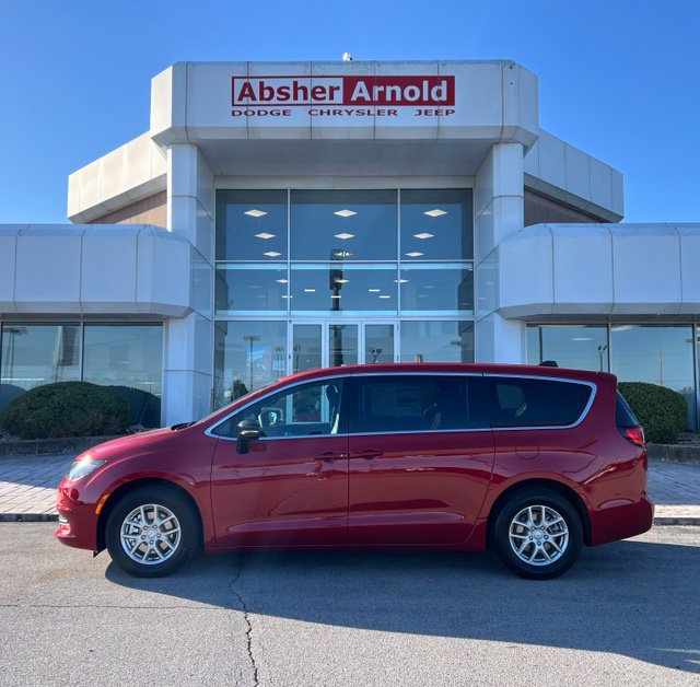 New 2027 Chrysler Pacifica LX FWD image 3