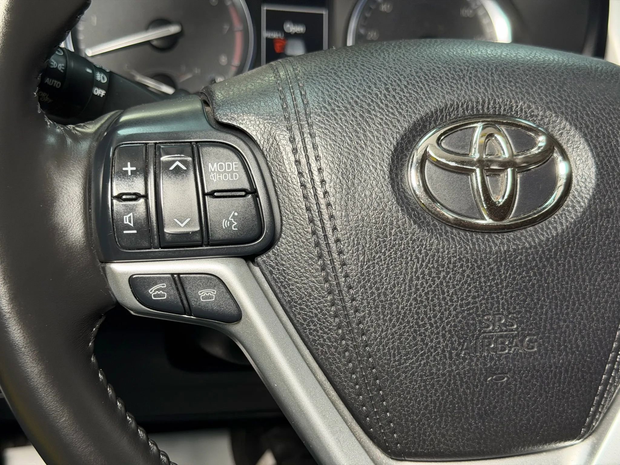 Used 2016 Toyota Highlander XLE w/ Preferred Accessory Package FWD image 42