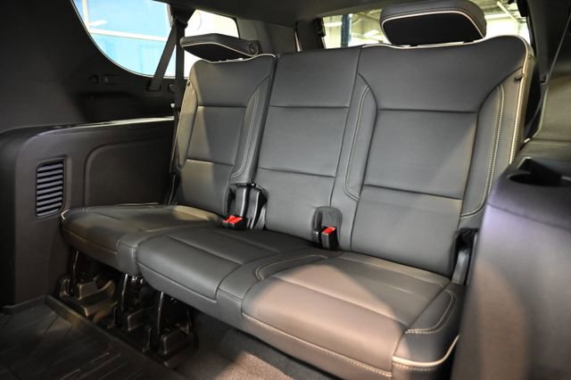 New 2026 Chevrolet Suburban Premier AWD/4WD image 12