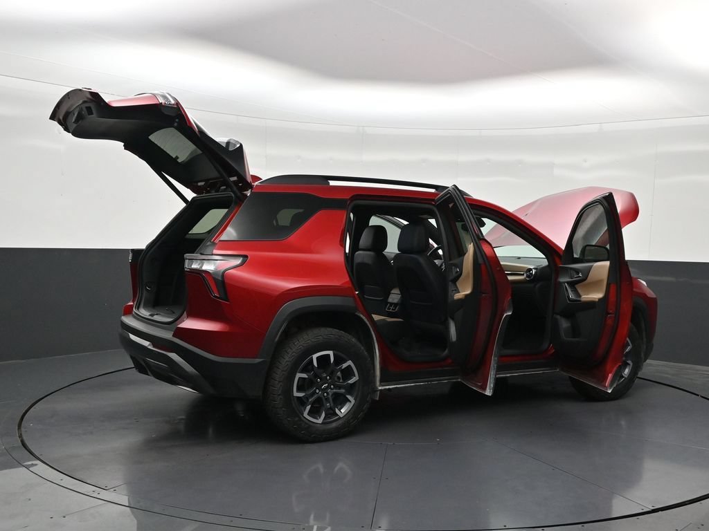 Used 2026 Chevrolet Equinox ACTIV FWD image 32
