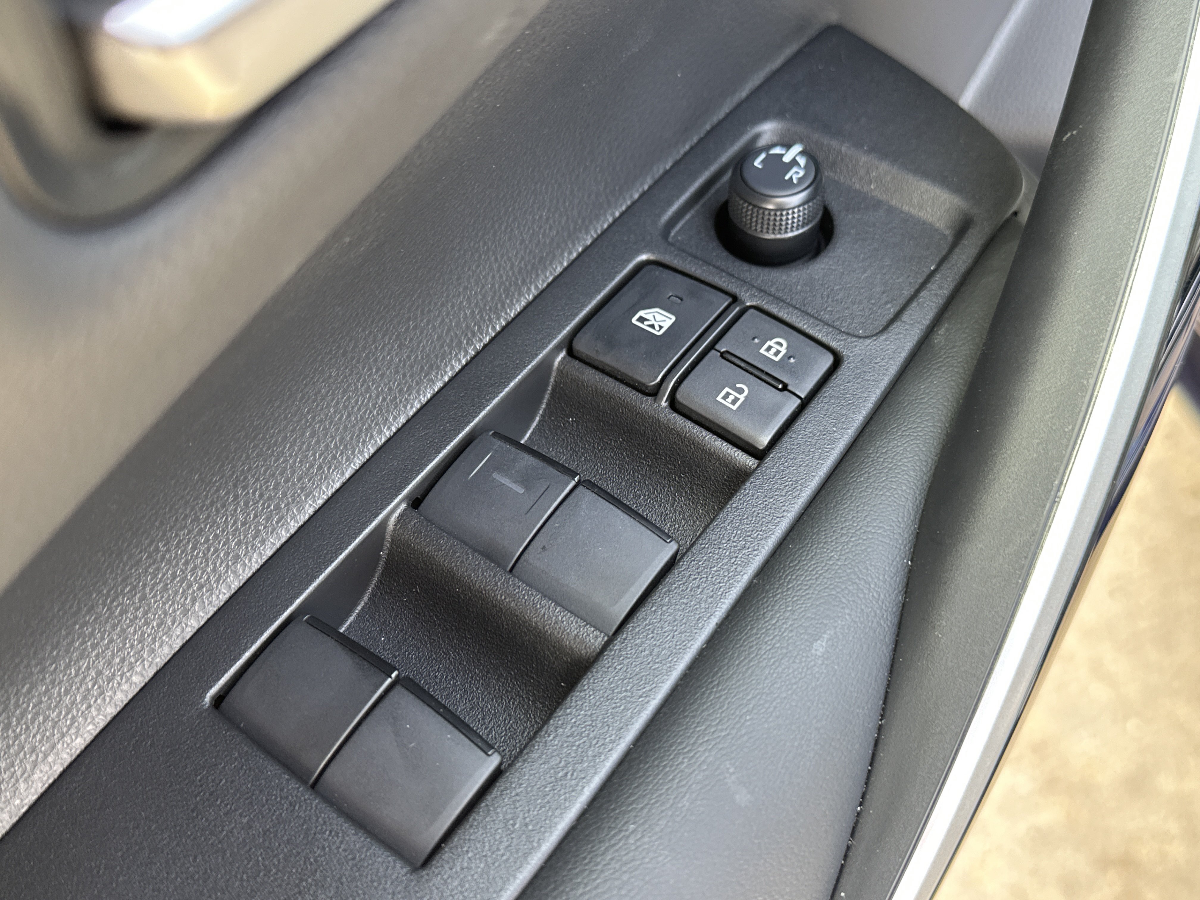 New 2026 Toyota Corolla Hybrid Sedan FWD image 10