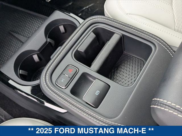 Certified 2025 Ford Mustang Mach-E Premium image 17