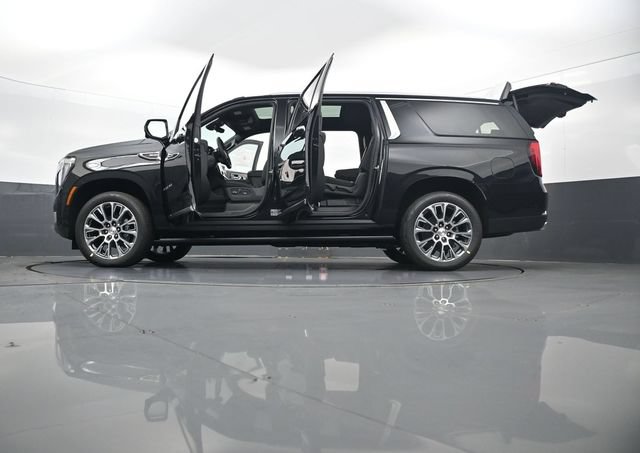 New 2026 GMC Yukon XL Denali w/ Denali Reserve Package AWD/4WD image 35