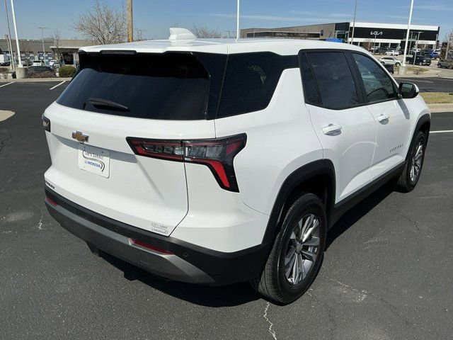 Used 2025 Chevrolet Equinox LT FWD image 3