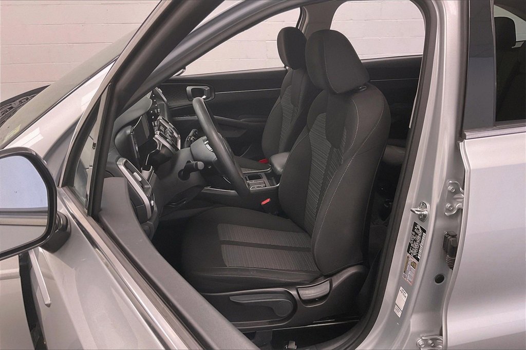 Used 2022 Kia Sorento LX image 17