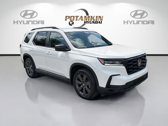 Used 2023 Honda Pilot Sport image 3