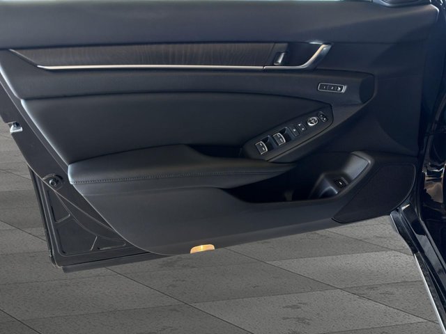 Used 2020 Honda Accord Touring image 9