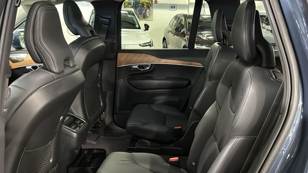 Certified 2024 Volvo XC90 B6 Plus w/ Protection Package Premier AWD/4WD image 22