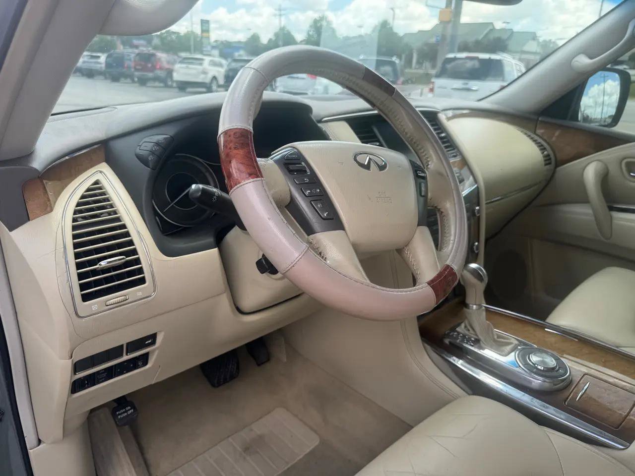 Used 2012 INFINITI QX56 2WD w/ Theater Pkg image 11
