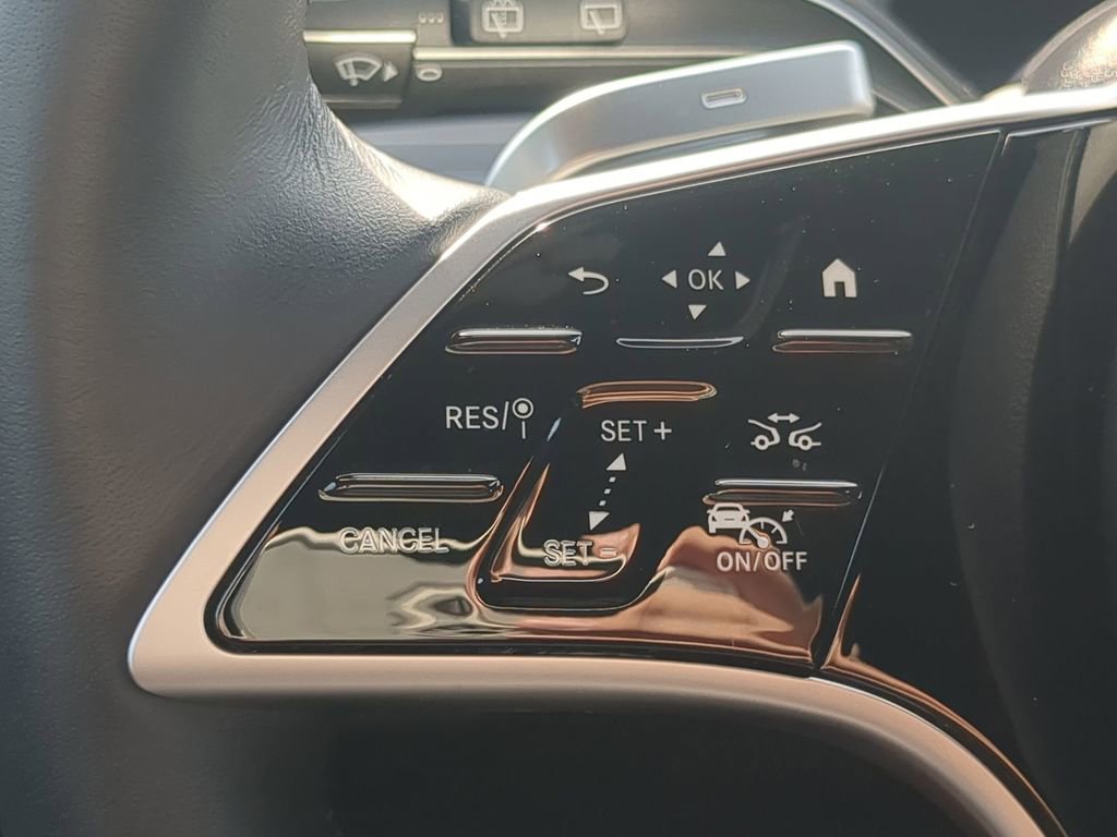 Used 2025 Mercedes-Benz GLE 450e 4MATIC image 13