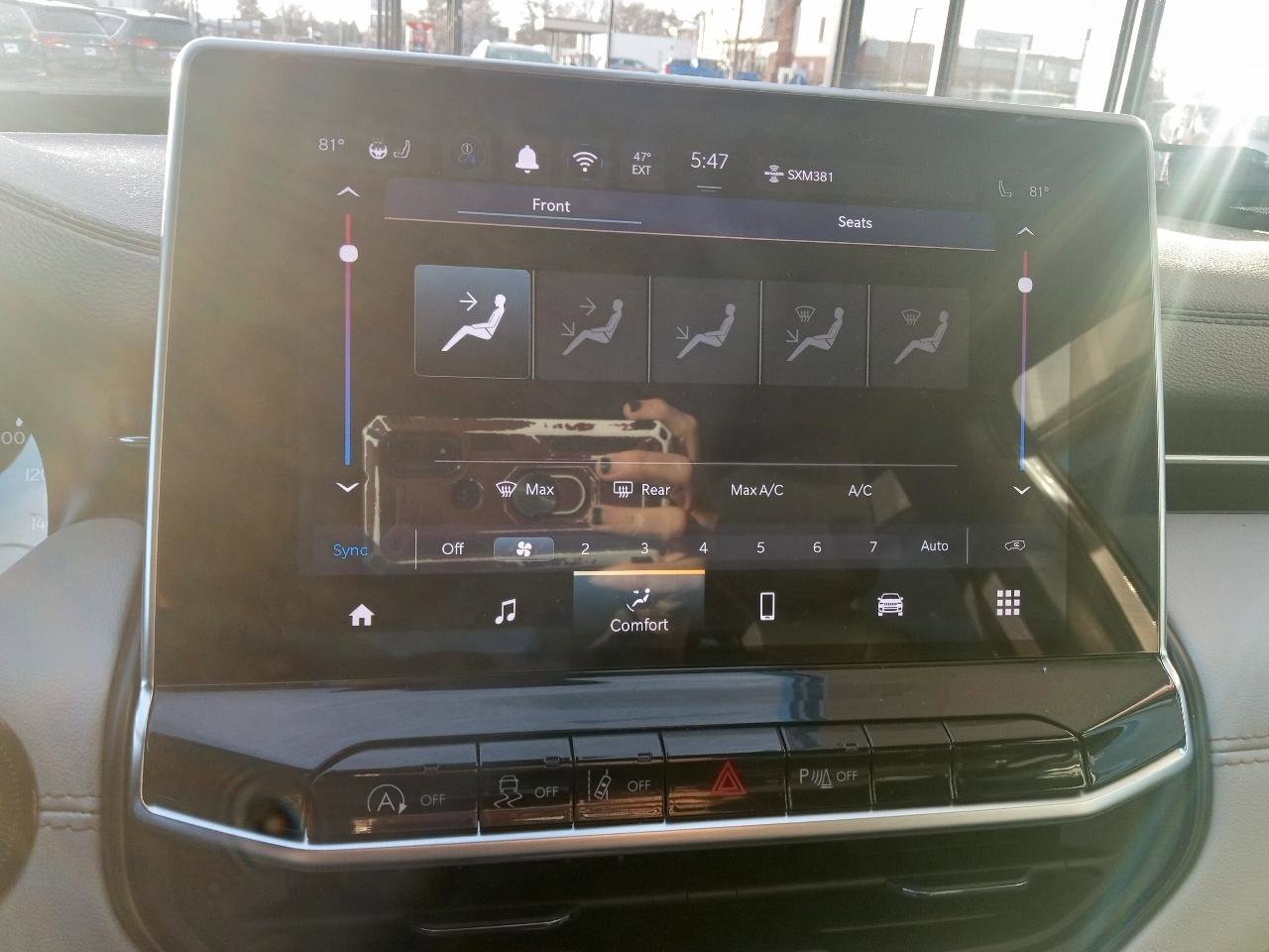 Used 2024 Jeep Compass Limited image 12