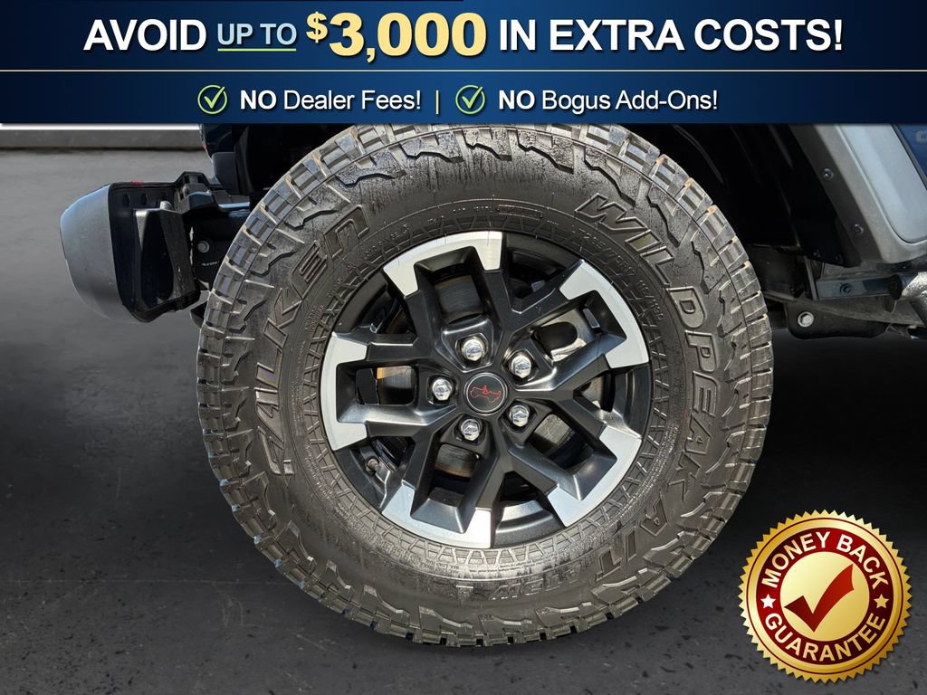 Used 2025 Jeep Gladiator Rubicon w/ Convenience Group AWD/4WD image 13
