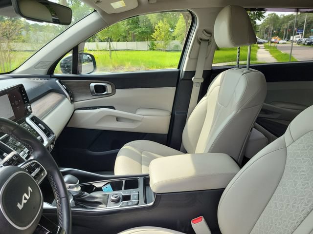 Used 2023 Kia Sorento EX FWD image 19