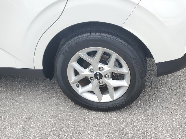 Certified 2024 Kia Soul S FWD image 5