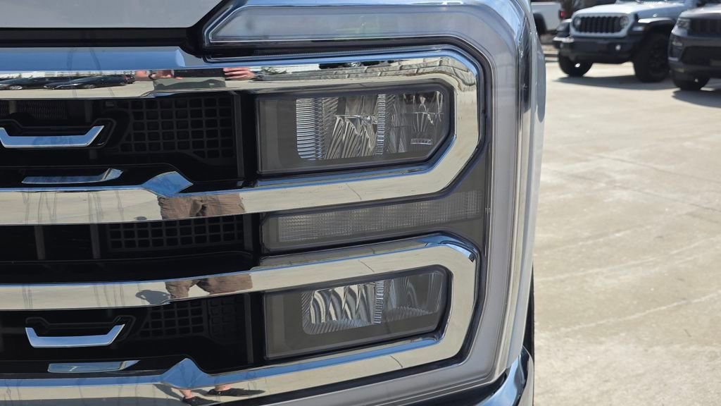 Used 2024 Ford F350 Lariat w/ Chrome Package image 10