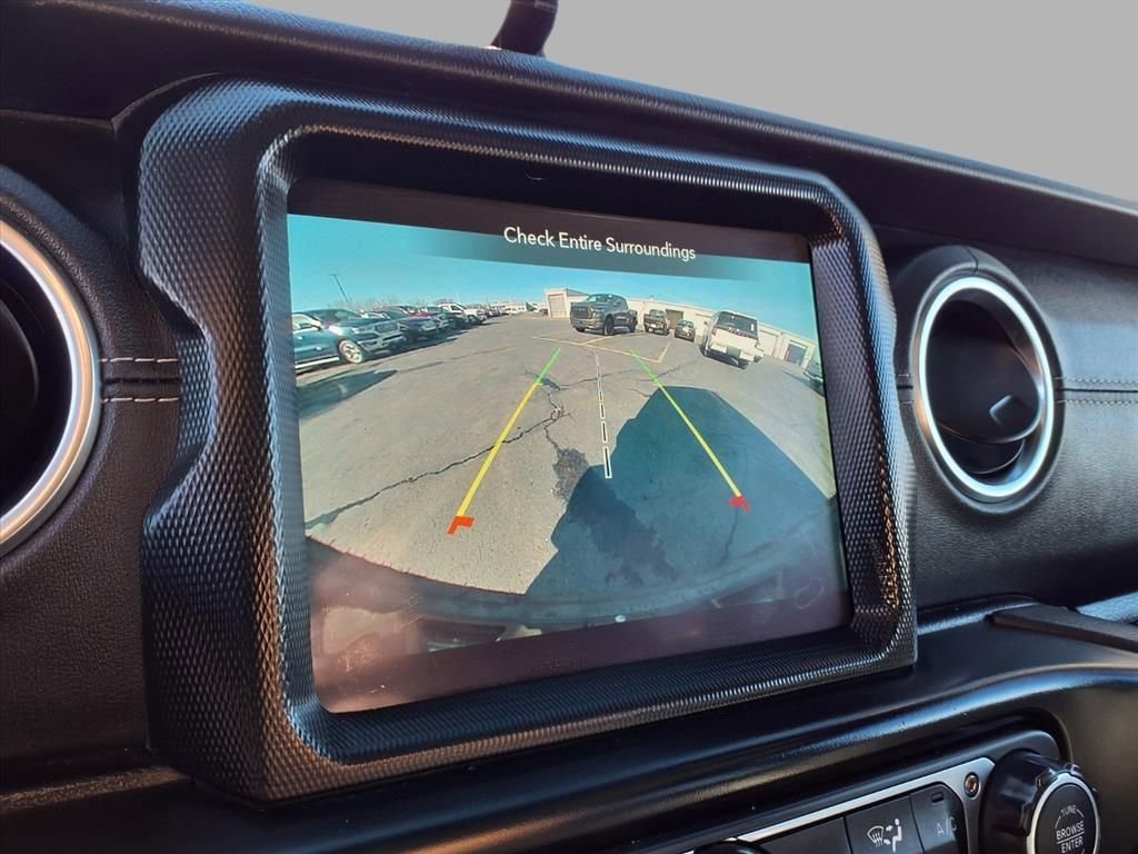 Used 2022 Jeep Wrangler Unlimited Sahara image 6