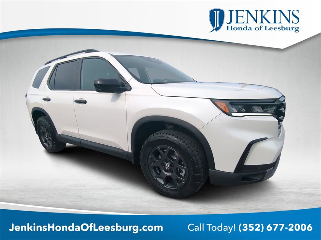 New 2025 Honda Pilot TrailSport