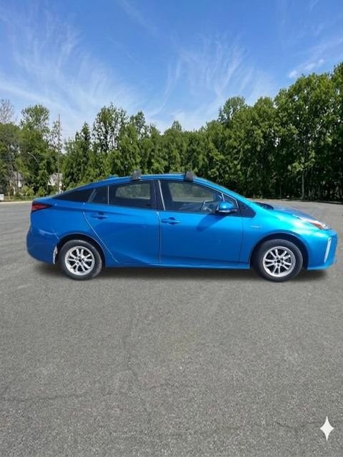 Used 2020 Toyota Prius LE AWD/4WD image 5