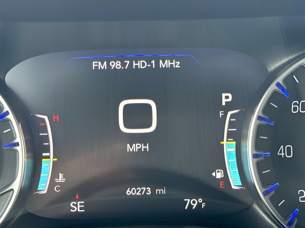 Used 2025 Chrysler Pacifica Limited FWD image 19