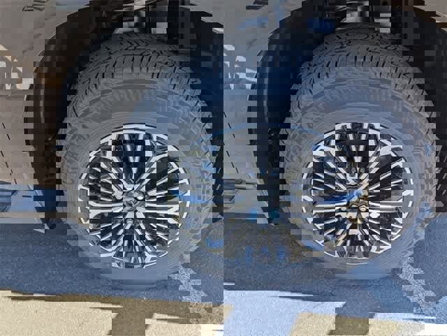 New 2026 Nissan Armada Platinum image 10