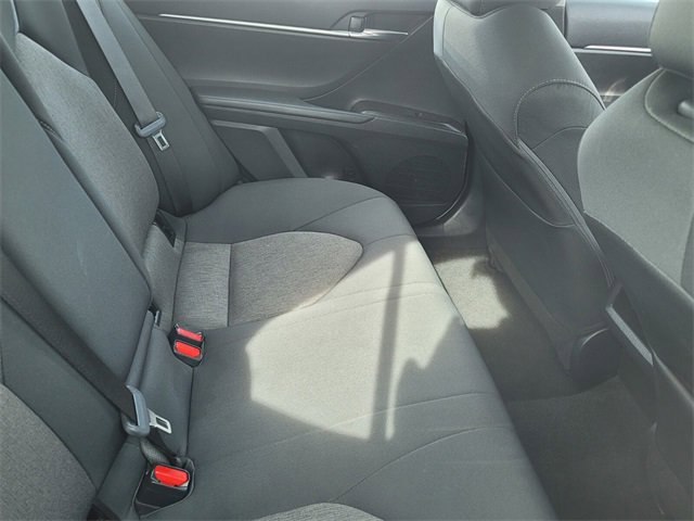 Used 2022 Toyota Camry LE image 6