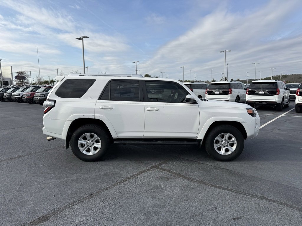 Used 2016 Toyota 4Runner SR5 image 9
