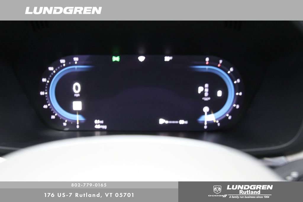 Used 2022 Volvo XC60 B6 Inscription w/ Advanced Package image 16