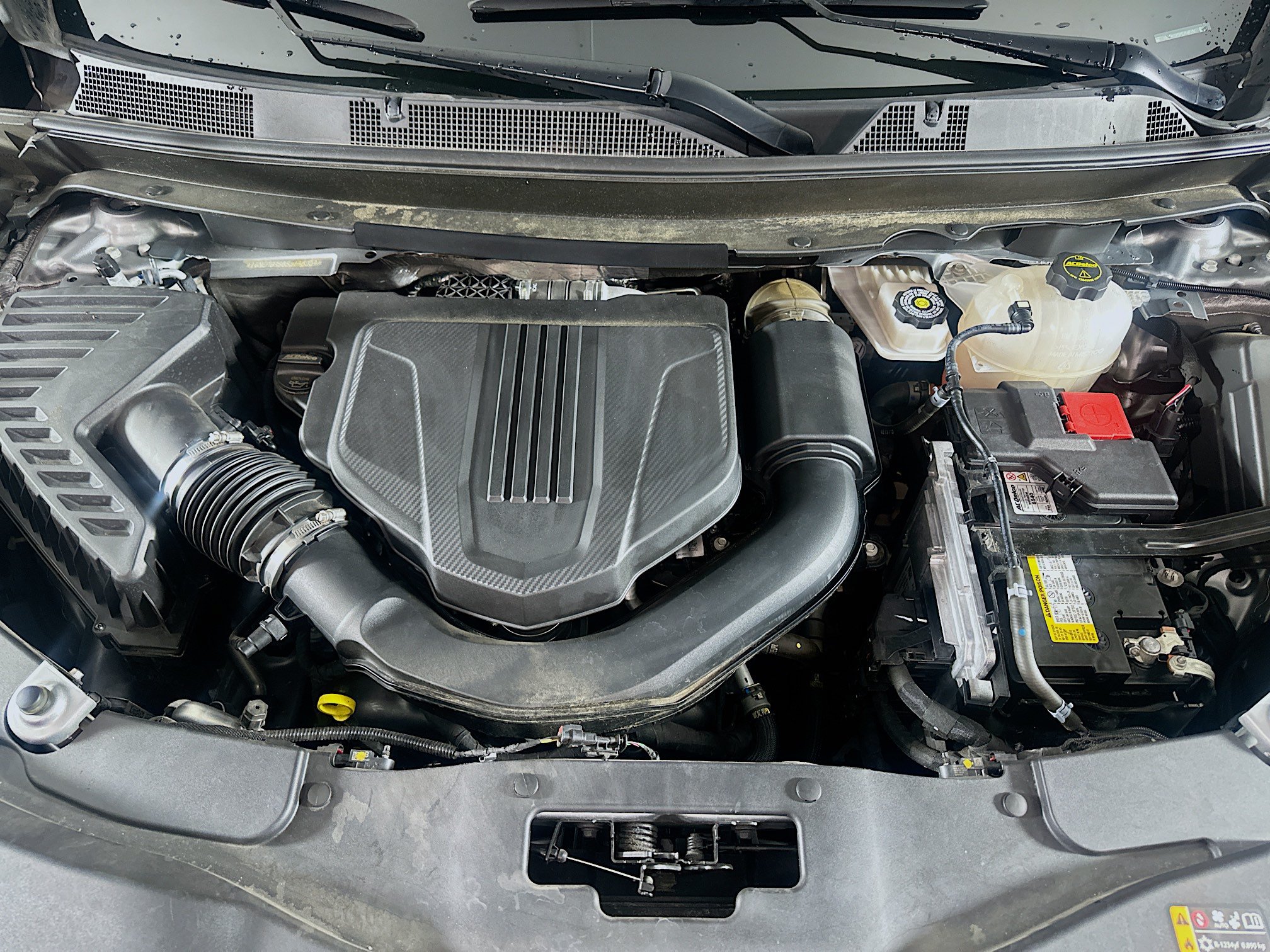 Used 2025 Chevrolet Traverse LT FWD image 35